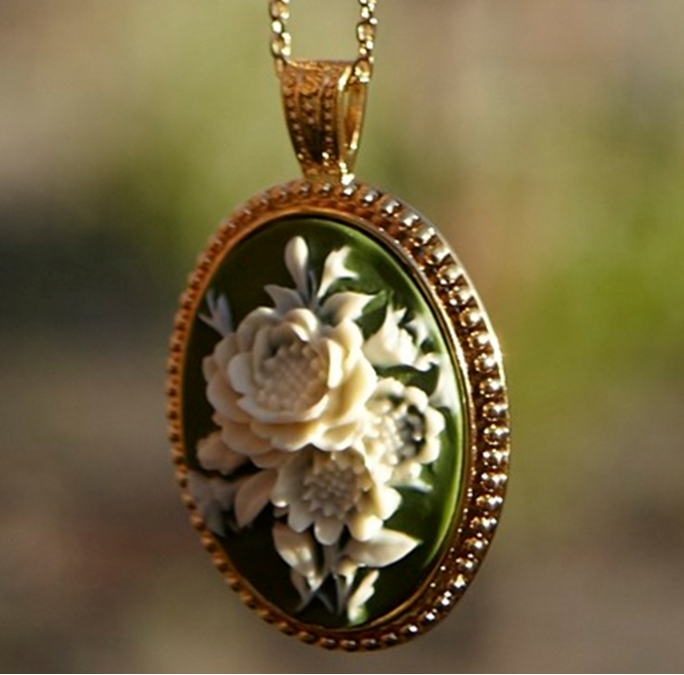 shabby apple jewelry giveaway organizing homelife shabby apple jewelry giveaway organizing homelife