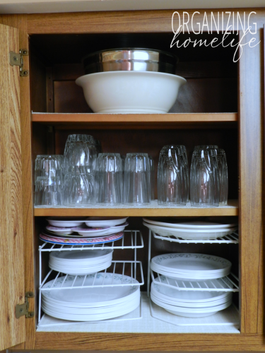 Organizing Dishes ~ How to Organize Your Kitchen Frugally Day 6