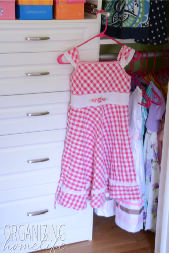 Kid's Clothes on an EasyClosets Valet Pole