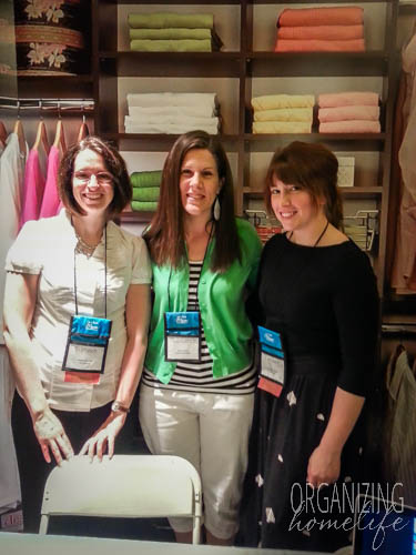 EasyClosets Gals