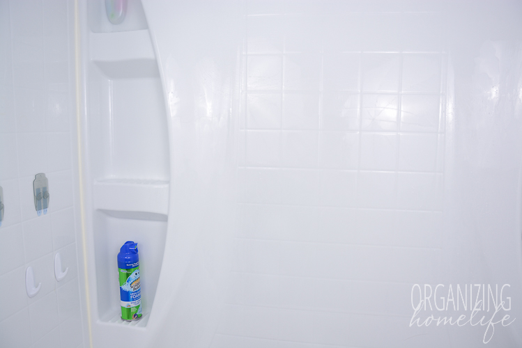 Squeaky Clean Shower with Scrubbin Bubbles