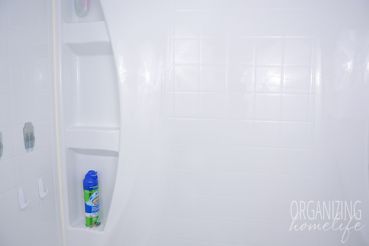 Squeaky Clean Shower with Scrubbin Bubbles