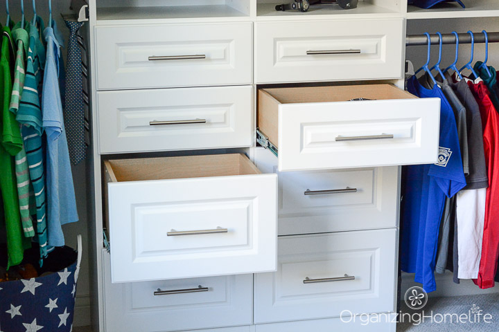 Boy's Closet with Soft Close Drawers